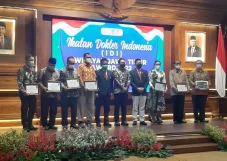5 Dokter dan 1 Tokoh...