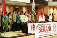 Perkuat Komunikasi Antaragama,...
