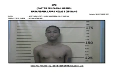 Polisi-TNI Bantu Lapas...