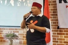 Jokowi Patuh Aturan...