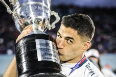 Sihir Luis Suarez, 3...