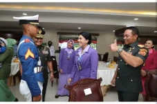 Wisuda Prabhatar TNI,...