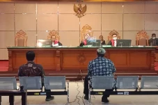 Ivan Gunawan Sambangi...