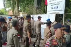 Akses ke Sekolah Dipagari...