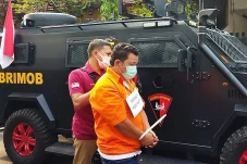 Kuat Maruf dan Ricky...