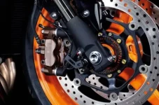 Perbandingan Motor yang...