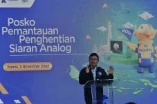 Padamkan Siaran TV Analog,...