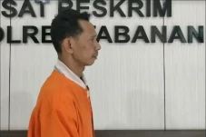 Ini Tampang Ayah Bejat...