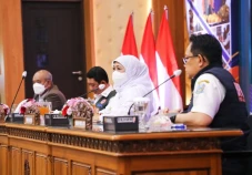 Gubernur Jatim Minta...