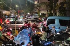 Imbas Hujan Deras, Jalan...