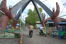 Binar Semangat Transisi...