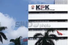 KPK Periksa 11 Saksi...