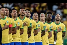 Roberto Carlos Jagokan...
