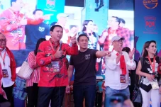 Di Reuni Relawan, Stafsus...