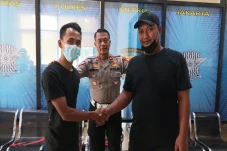 Difasilitasi Polisi,...