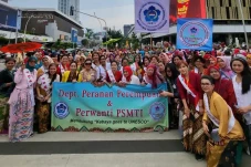 Dukung Kebaya Goes to...