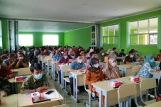 Lewat Sipinter, Ribuan...