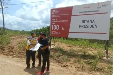 Kejar Target Ngantor...