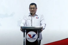 Canda HT Dua Tahun Keliling...