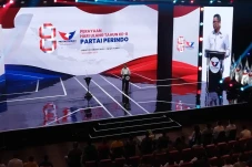 Di HUT ke-8 Partai Perindo,...