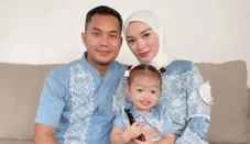 Buah Hatinya Ulang Tahun,...