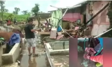 Cerita Relawan di Tengah...