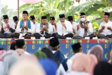 Ustaz dan Warga Serdang...