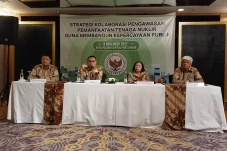 Hampir Semua Negara...