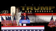 Trump Siapkan Pengumuman...