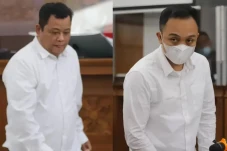 Saksi Sebut Kuat dan...