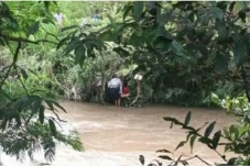 Hilang Terseret Arus...