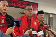 Anies-AHY-Aher Disamakan...