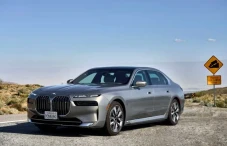 BMW Siap Produksi Mobil...