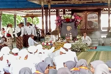 Haul Pakubuwono XII...