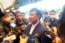 DPR Akan Panggil Menkominfo...