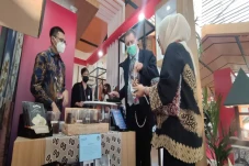Produk Aromaterapi dan...