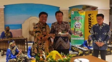 Tumbuh 21%, Adira Finance...