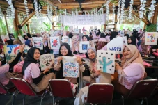 Asah Kreativitas Perempuan,...