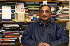Kisah Prof Ali S Asani:...
