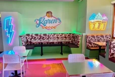 Restoran Karen’s Diner...