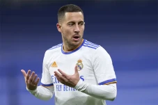 Eden Hazard Buka Peluang...