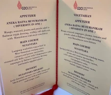 Bocorkan Menu Makan...