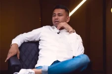 4 Artis yang Pernah...