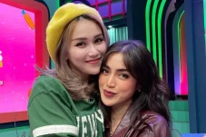 Tolak Bantu Jessica...