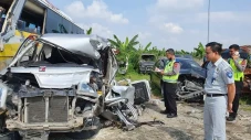 Nama-nama Korban Kecelakaan...