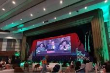 Presiden Jokowi Resmikan...