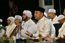 Wali Kota Eri Cahyadi...