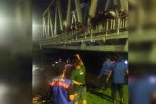 Mabuk-mabukan Usai Terima...