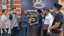 Bupati Jayapura Dianugerahi...