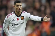 Manchester United Siapkan...